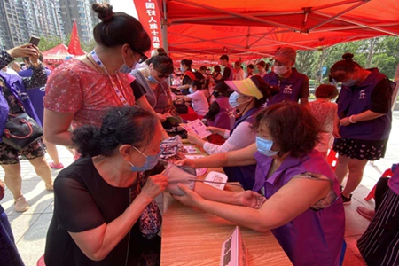 沈阳大东区开展&ldquo;志愿服务大集&rdquo;文明创建活动