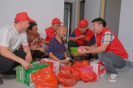 包朋朋——新时代好青年初心不变