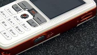 微信发不了、网购都不行 老年手机真的该换代升级了