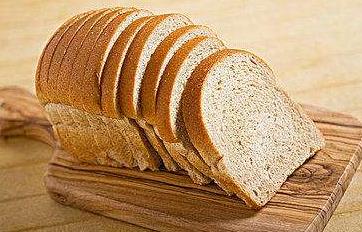 “全麦面包”真假难辨：部分掺杂小麦粉 涉成分虚标