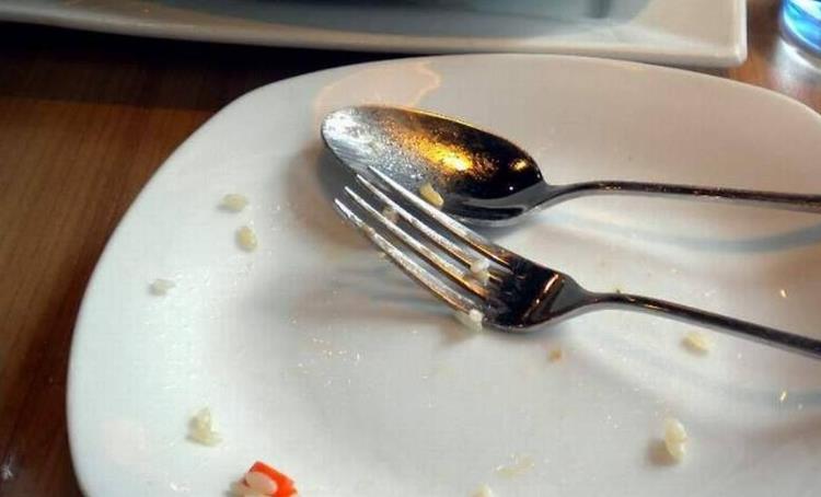 餐饮业拒绝“剩宴”：推广小份菜 持续推进光盘行动