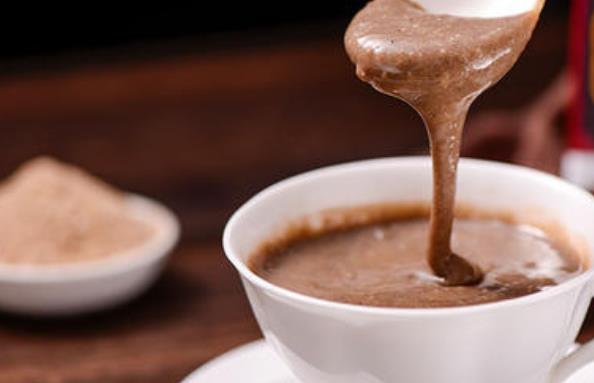 代餐成减肥圈新宠 专家:长期食用易造成营养不良