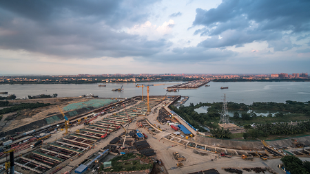 海口文明东隧道今天下午正式通车！