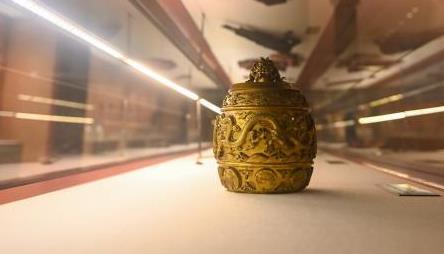 沈阳故宫展出150余件清代宫廷御用品