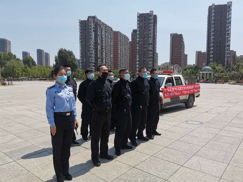 警民联手搞演练 倾力创城促文明