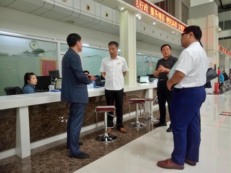 热情服务优化环境 齐齐哈尔市交通运输局行政审批窗口深受社会群众赞誉