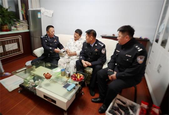 缅怀英烈 传承精神&mdash;&mdash;哈尔滨市公安局开展烈士纪念日活动