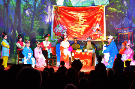 田间地头戏剧“轻骑兵”唱到卫辉百姓心坎里