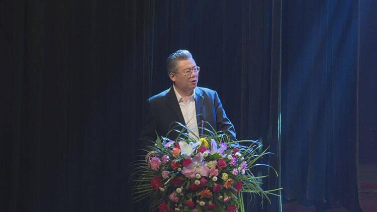 爱心传递温暖，行动见证初心