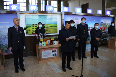 甘南县“脱贫奔小康主题展廊”入驻齐齐哈尔火车站