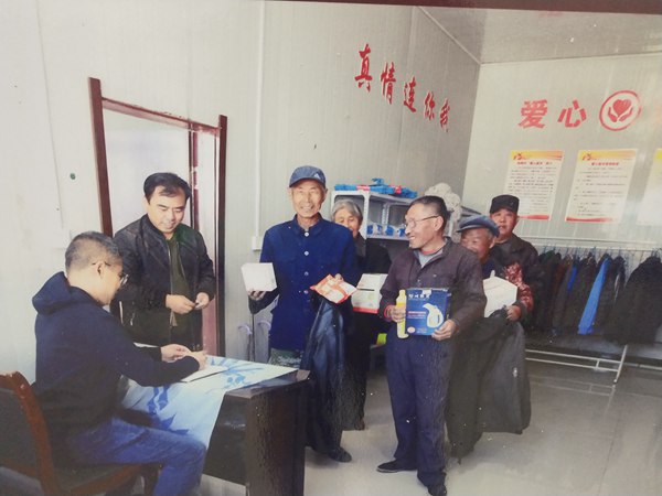 讷河市向阳村驻村工作队：“四强一解”帮扶暖人心