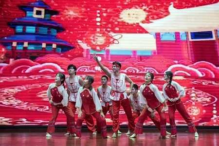 第九届“琼州杯”国际学生汉语与才艺大赛在海南师范大学举行