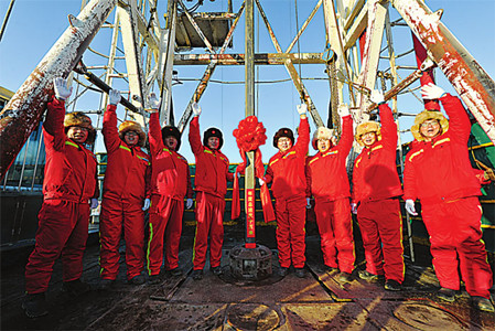 大庆1205钻井队：年进尺10万米 斩获四连冠