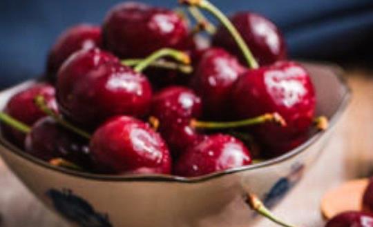 价格“腰斩”还是贵：车厘子咋在中国火起来的？