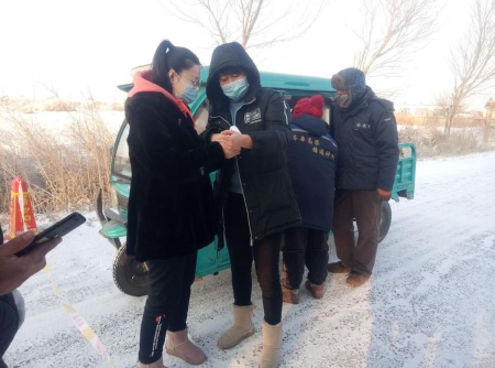 齐齐哈尔市富拉尔基区筑牢疫情防控一线红色堡垒