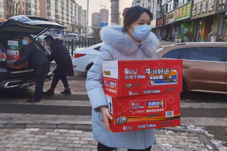 郝韵寒:齐齐哈尔寒风中的一抹&ldquo;志愿红&rdquo;