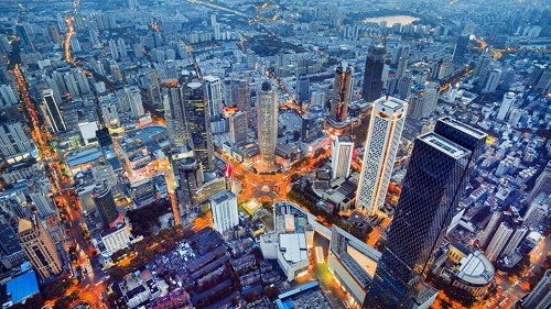 10个特大城市房价皆过万：杭州南京领衔 3城跌回一年前