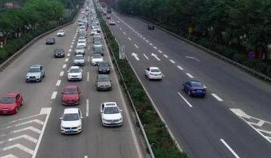 收费公路小客车&ldquo;免通&rdquo;截止到今日24时