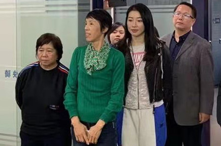 运动健康聚警心 湖北乒乓健儿进警营共话体育精神