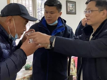 武汉72名志愿者到4个社区服务民生