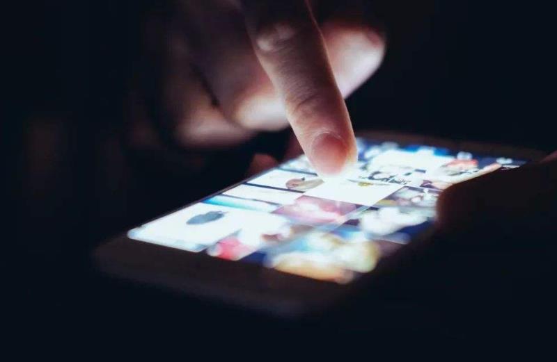 开发“未成年版”手机网络值得深入研究