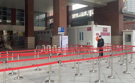 进返京政策调整，北京各医院核酸检测门诊降温