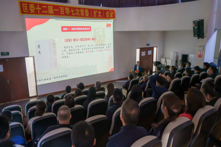 敲钟问响坚定自信 齐齐哈尔市梅里斯区开启现代化民族区建设新篇章