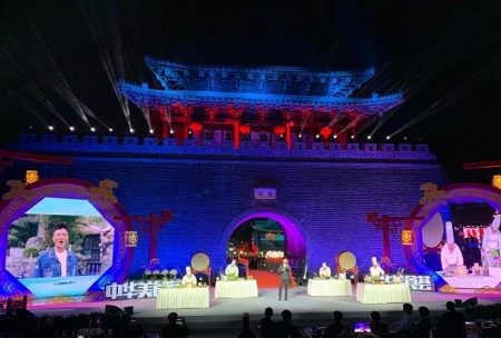 “中华美食荟”暨“江苏味道”餐饮促消费活动在扬州启幕