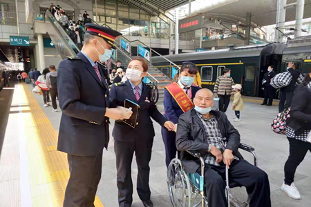 大连客运段 平凡岗位上的最美劳动者