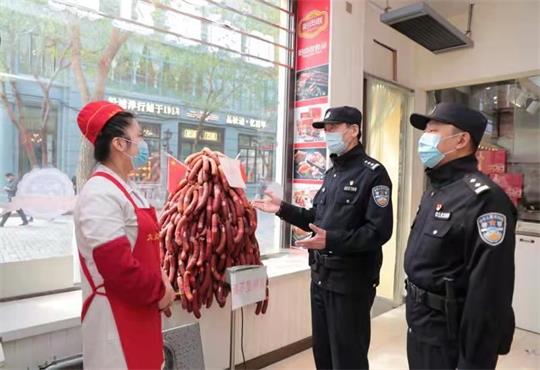 哈尔滨民警石绍文守护百年老街29年