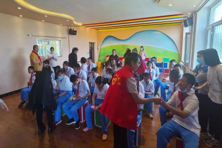 黑龙江讷河市开展党史进校园暨“关爱儿童·青春暖流”活动