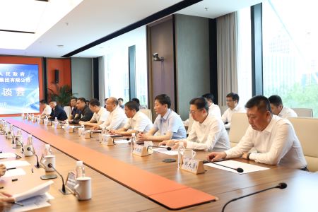 黑龙江克山县与黑龙江省交通投资集团深化交流合作实现政企共赢