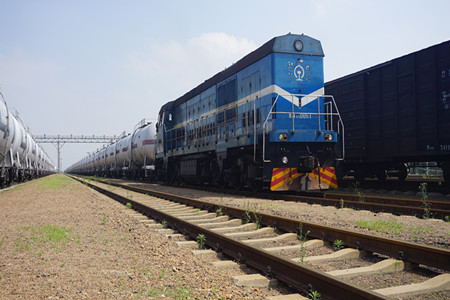 推进“减油增化”，大庆石化甲苯产品首次外销