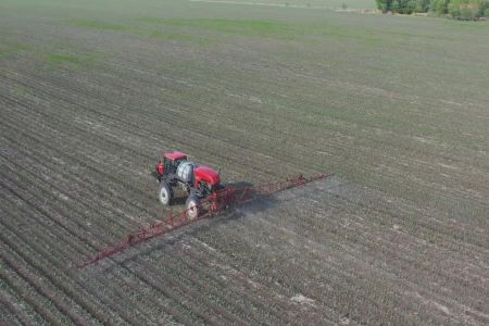 黑龙江讷河市土地放进&ldquo;托管班&rdquo;农户请了&ldquo;田保姆&rdquo;