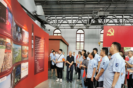 武水青年志愿者沉浸解读红色密码，感悟红色印记百年风华