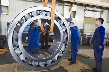 大连市瓦轴集团上半年营收同比增长近三成