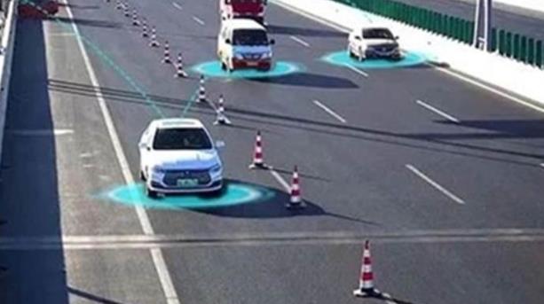 北京开放自动驾驶高速测试场景