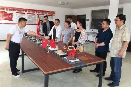 献礼建党百年 黑龙江依安县举办光荣与梦想辽金源陶瓷艺术作品展