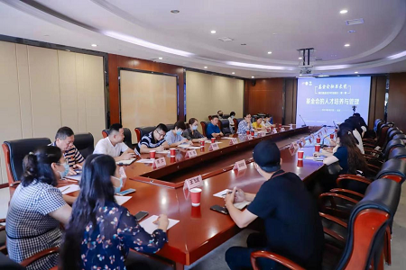 “基金会秘书长说”开讲 启动湖北基金会能力提升与生态建设