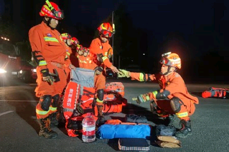 四川泸州市泸县发生6.0级地震 贵州多地有震感