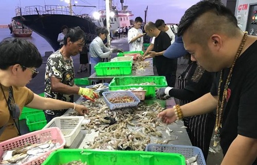 “十一”黄金周观察：浙江迎消费高峰 折射中国市场活力