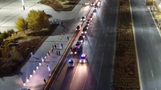 &ldquo;大规模游客转运是疫情应急处置中的大胆创新&rdquo;