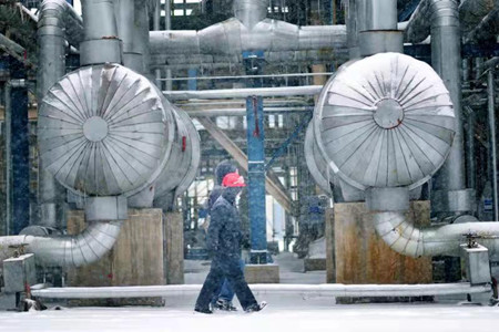 大庆石化积极应对暴风雪极端天气