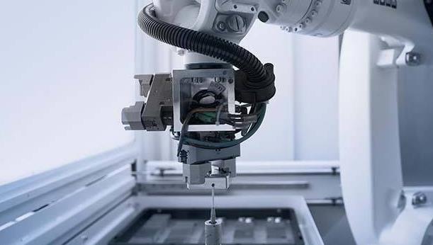 机器人投资热潮再起 投资热能否引爆机器人市场？