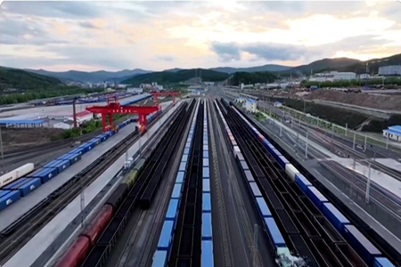 绥芬河铁路口岸中欧班列上半年实现双增长