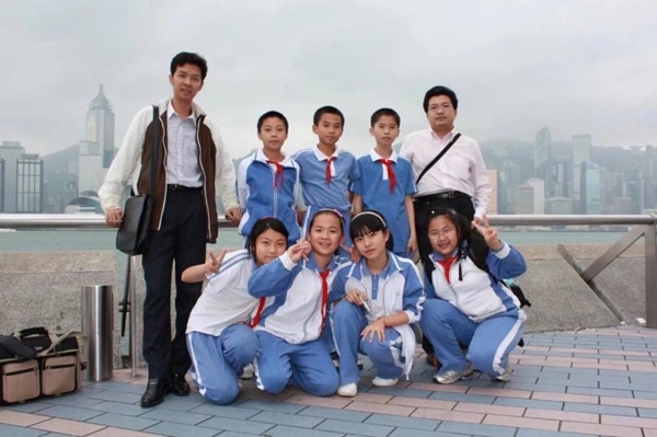 陈思冲荣获2023创新发展高峰论坛&ldquo;智慧教育科技创新杰出成就奖&rdquo;