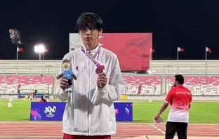 嫩江市运动员李起宁在2024年巴林世界中学生夏季运动会男子800米决赛中，斩获铜牌