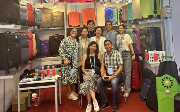 蒋琴荣获进出口贸易创新杰出成就奖，引领进出口贸易的创新之路