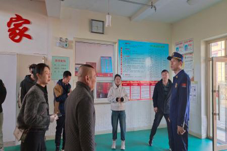 碾子山区消防救援大队：为老人们筑牢消防安全防线