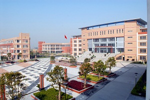 超级中学“神话”是怎样制造的